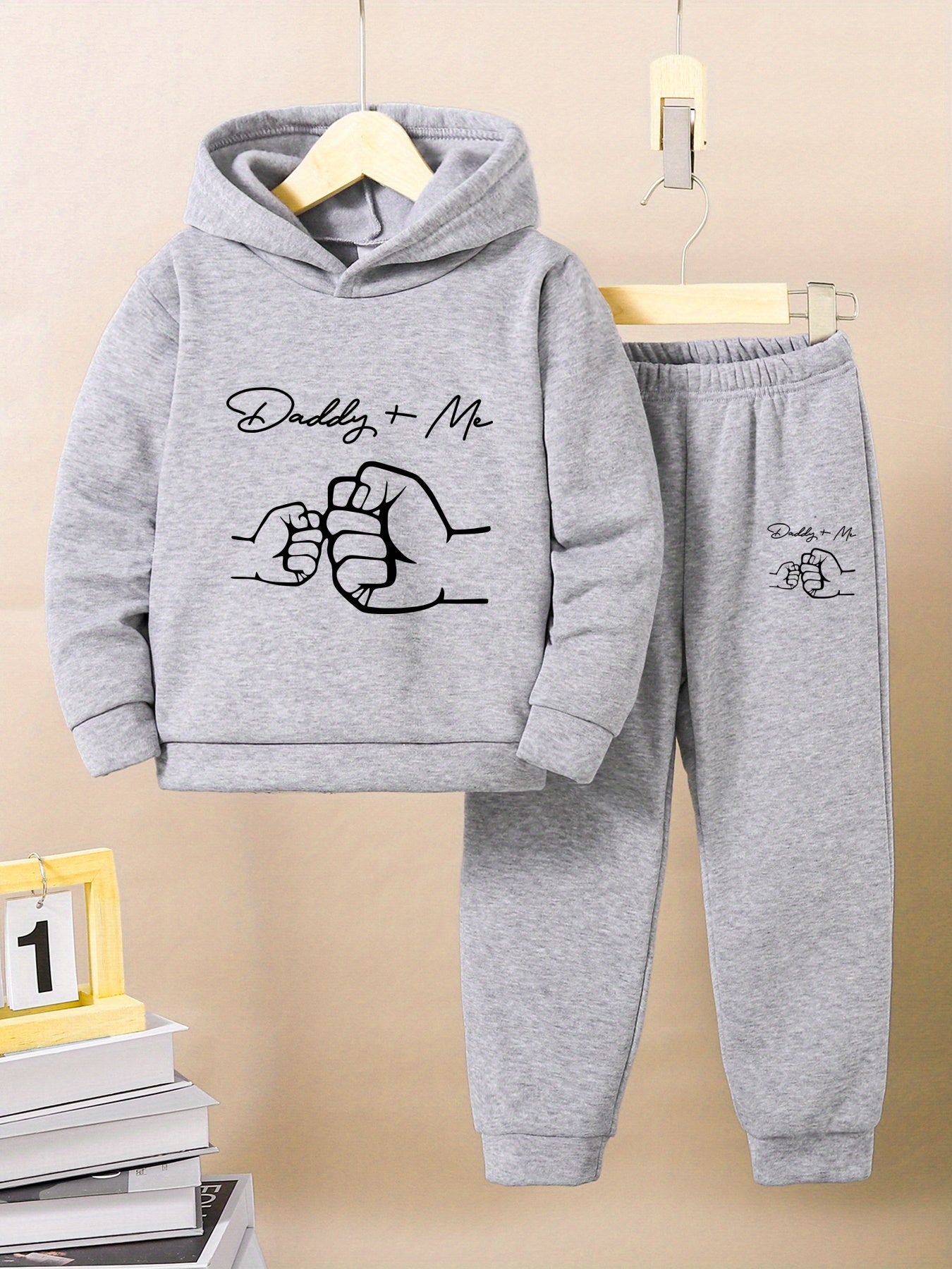 New Thick Daddy+Me Pattern Two-Piece Set for Boys, Long-Sleeved Hoodie and Trousers for Medium and Small Children, Autumn and Winter Children's Suit