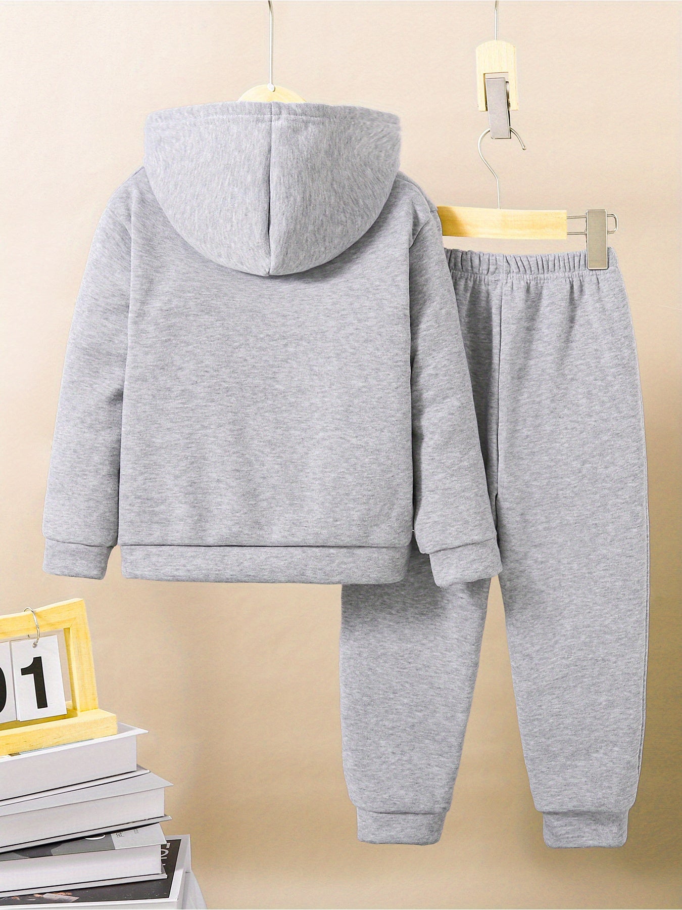 New Thick Daddy+Me Pattern Two-Piece Set for Boys, Long-Sleeved Hoodie and Trousers for Medium and Small Children, Autumn and Winter Children's Suit