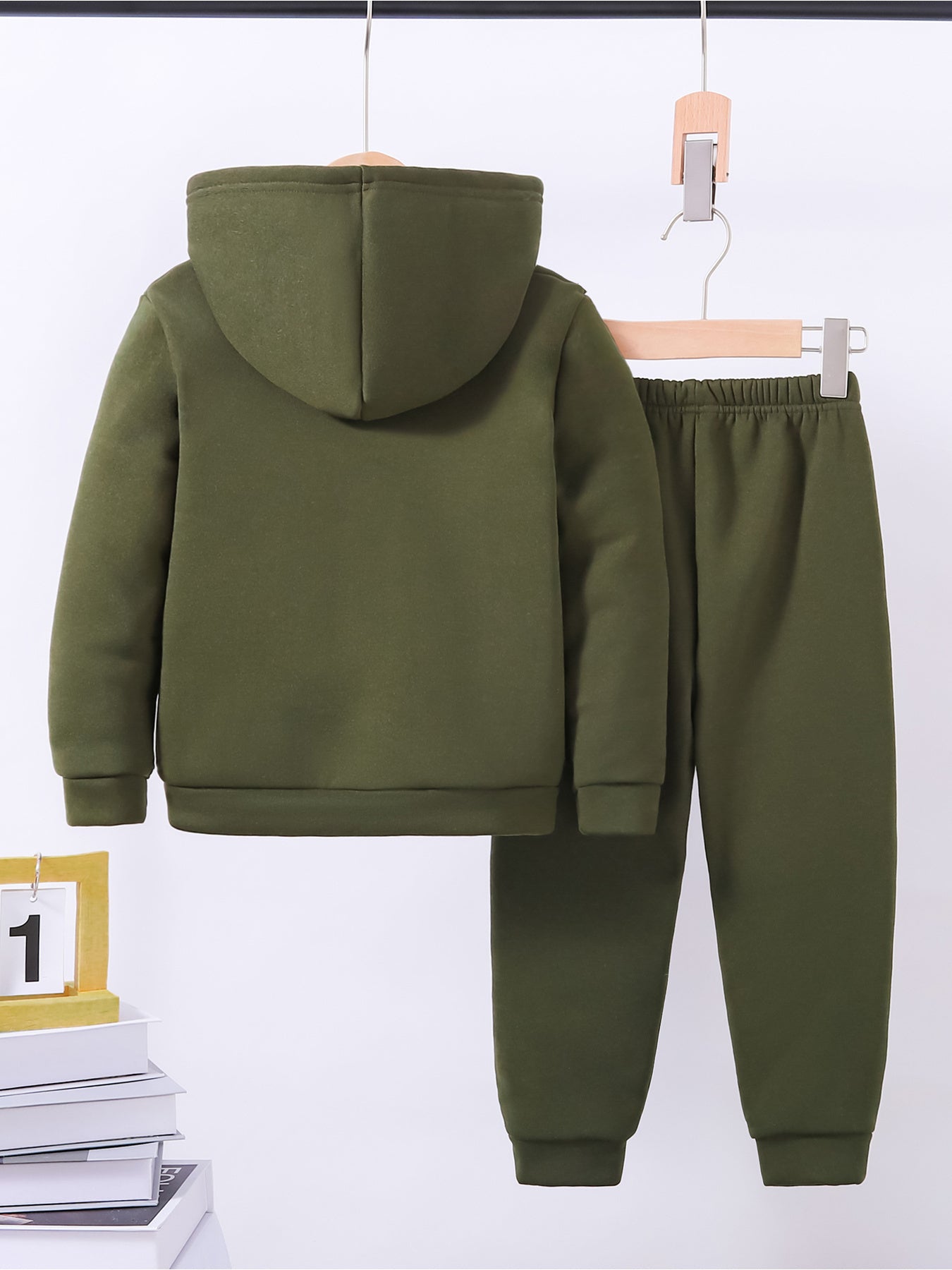 New Thick Daddy+Me Pattern Two-Piece Set for Boys, Long-Sleeved Hoodie and Trousers for Medium and Small Children, Autumn and Winter Children's Suit