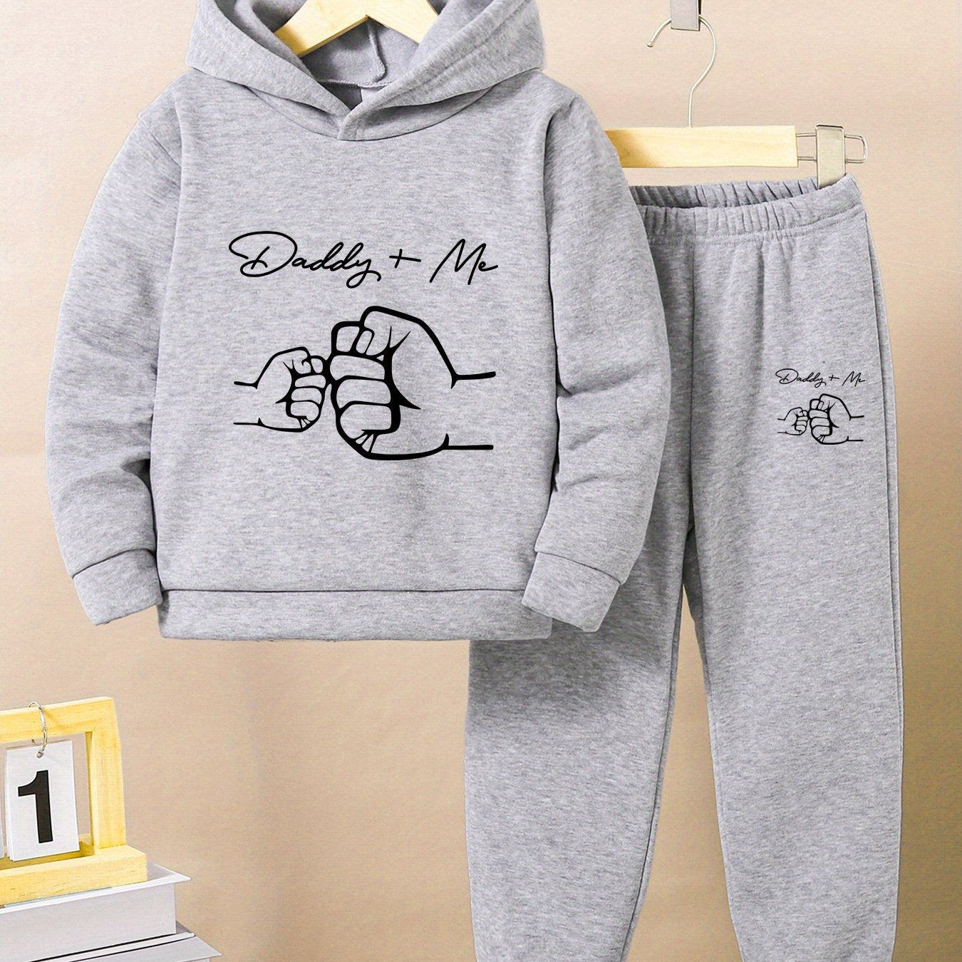 New Thick Daddy+Me Pattern Two-Piece Set for Boys, Long-Sleeved Hoodie and Trousers for Medium and Small Children, Autumn and Winter Children's Suit