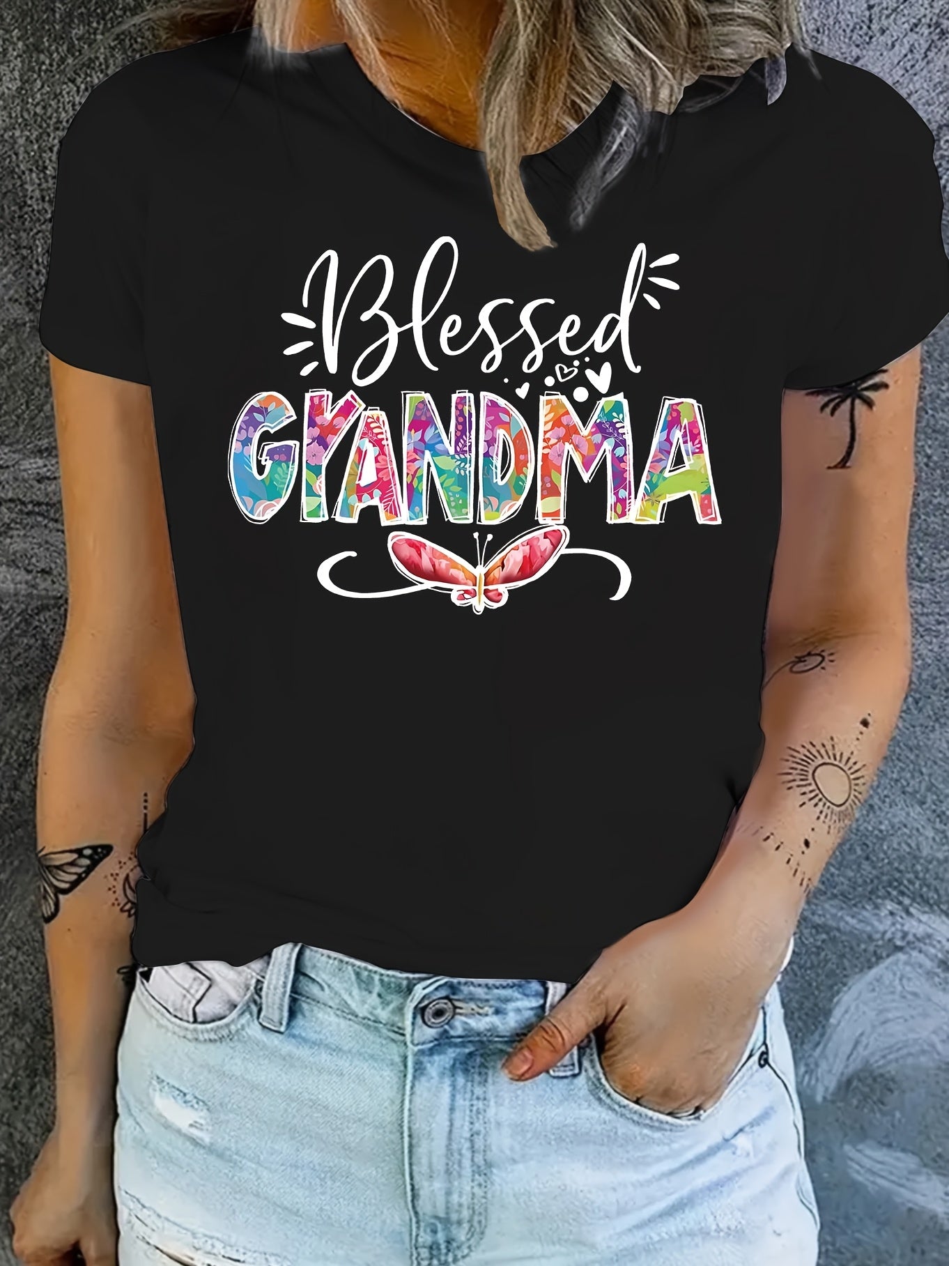 [Comfy Grandma Letter Print Tee] Women's Chic Letter Print Tee Being a Grandma - Comfy, Casual Short Sleeve Crew Neck T-shirt for Everyday Wear & Stylish Layering