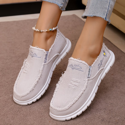 Daisy Embroidered Low-Top Canvas Sneakers, Lightweight PVC Sole Casual Shoes, All-Season Penny-Loafers with Soft Inner Fabric, Everyday Comfort|Daisy Motif|Washed Canvas