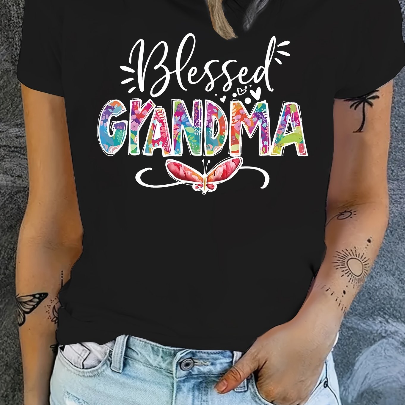 [Comfy Grandma Letter Print Tee] Women's Chic Letter Print Tee Being a Grandma - Comfy, Casual Short Sleeve Crew Neck T-shirt for Everyday Wear & Stylish Layering