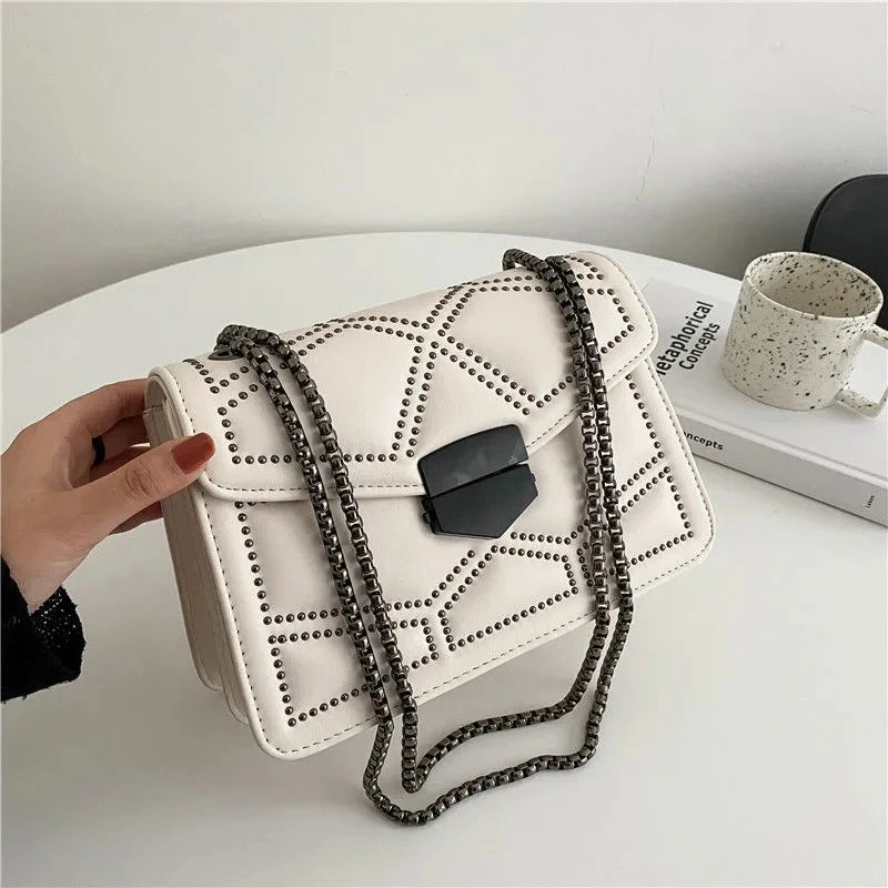 Yogodlns Vintage Rivet Chain Small Shoulder Bags For Women Flap Messenger Bag Fashion Small Square Bag Designer Handbag Bolsa