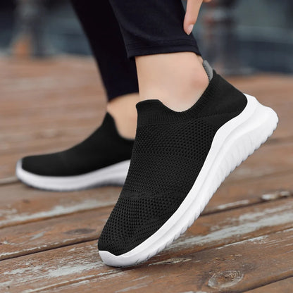 Vulcanized Shoes Women Men Sneakers Slip on Casual Shoes Men Loafers 2024 New Walking Zapatillas Hombre Plus Couple Footwear