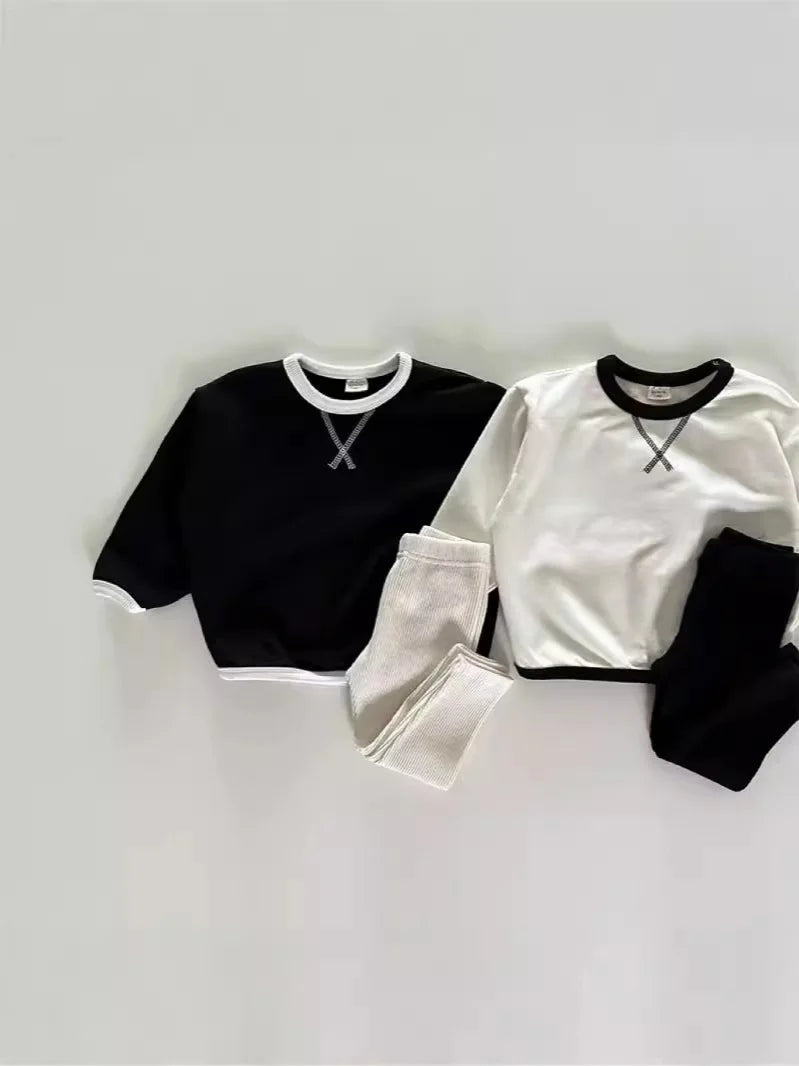 2025 Autumn New Baby Long Sleeve T Shirts Solid Infant Boy Versatile Casual Tops Toddler Girl Cotton Sweatshirt Children Clothes