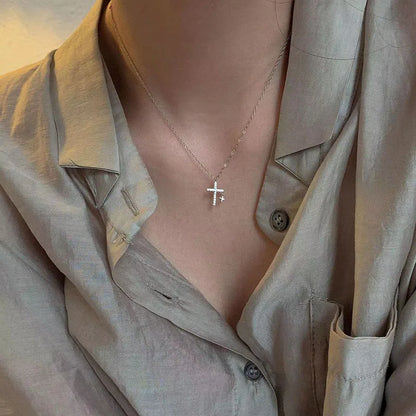 Classic 925 Sterling Silver Cross Necklace Shiny Cross Small Pendant Charm Clavicle Chain Ladies Fine Jewelry