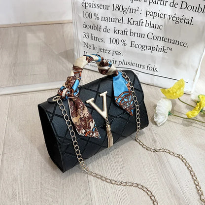 New Fashion Niche Square Patterned Embossed Silk Scarf Decoration V-pattern Tassel Lock Chain Single Shoulder Small Square Bag