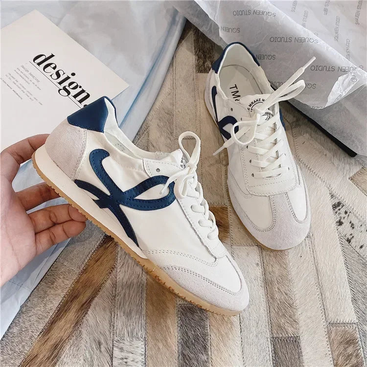 Retro Women Flat Bottom Casual Lightweight Breathable Classic Jogging Sneakers Vulcanize Walking Shoes Female Outdoor Trainers