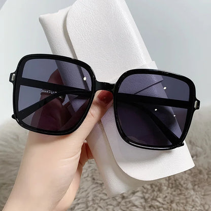 Square Sunglasses Woman Retro Vintage Gradient Sun Glasses Oversized Female Clear Lens Black White Oculos De Sol Glasses Women