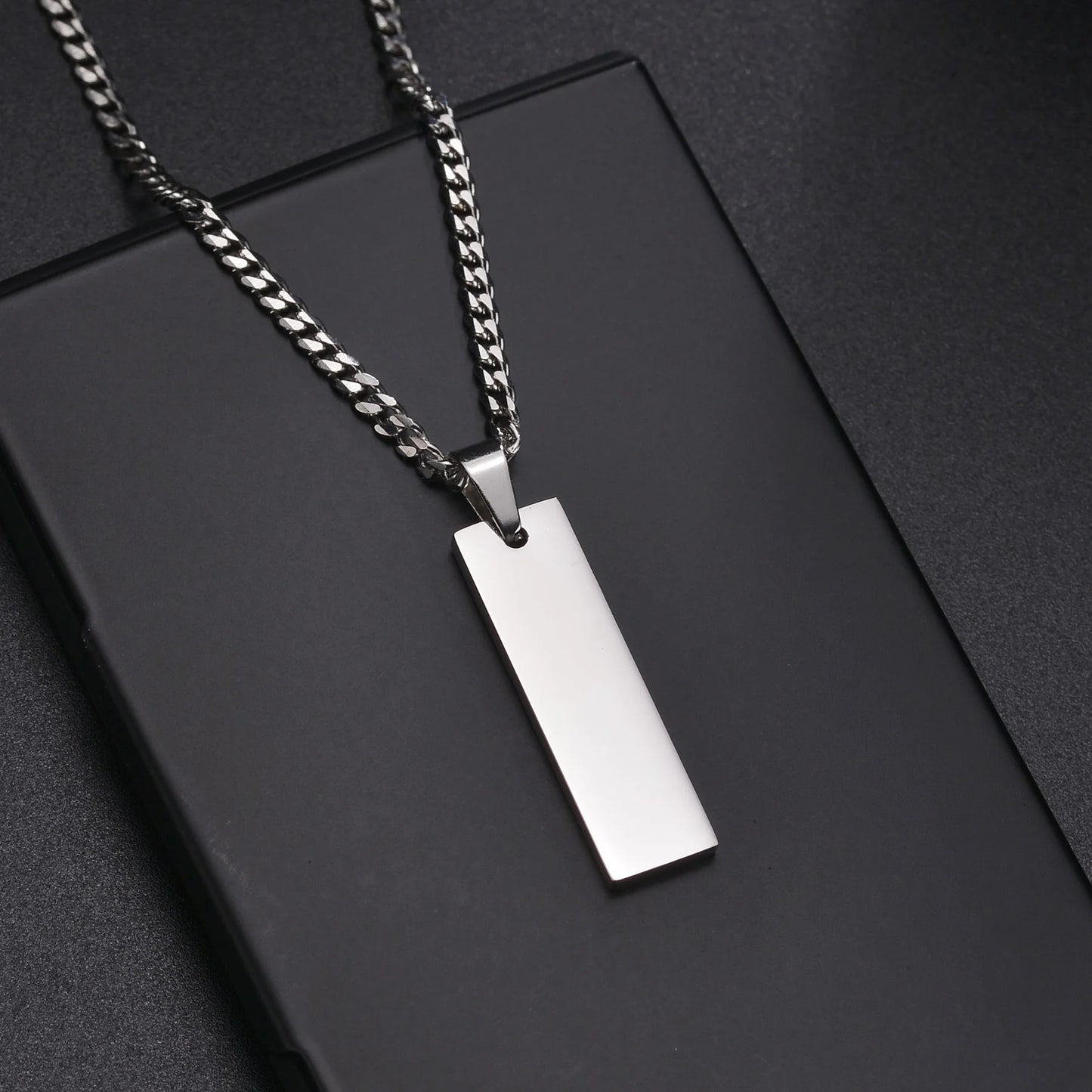 Atoztide Personalized Engrave Name Necklace Stainless Steel for Women Men Rectangle Link Chain Square Pendant Jewelry Gift