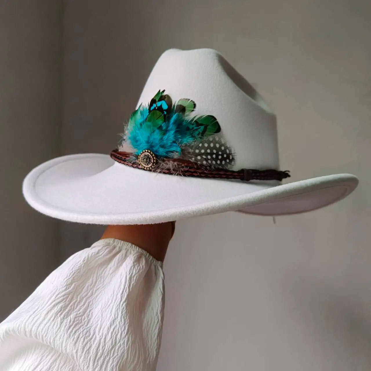 New 9CM Wide Brim Western Cowboy Hat For Men's Vintage Fascinator Cowgirl Jazz Hat Cloche Church Caps Sombrero Hombre