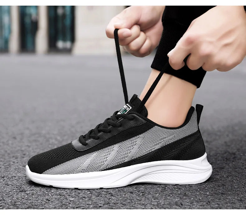 Men's Spring New Casual Running Shoes Sports Tennis Shoes Soft-soled Ultra-light Student Delivery Shoes