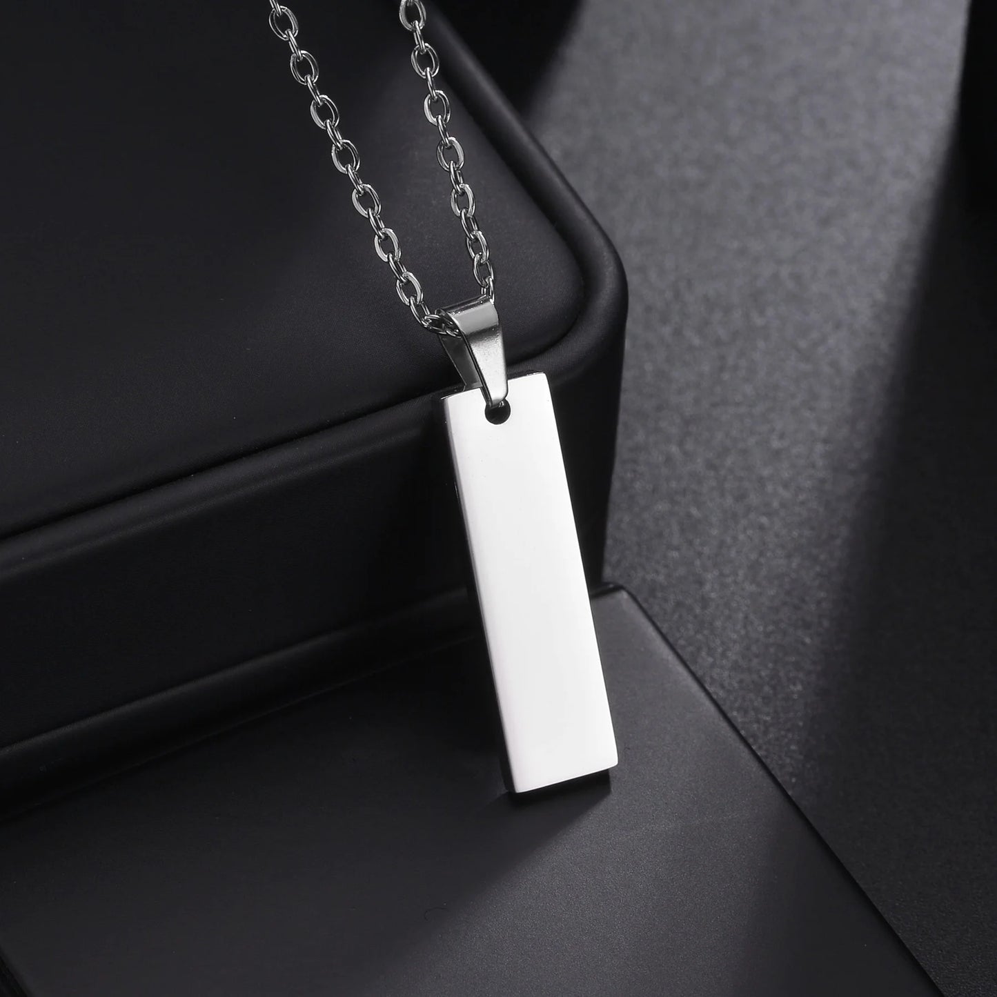 Atoztide Personalized Engrave Name Necklace Stainless Steel for Women Men Rectangle Link Chain Square Pendant Jewelry Gift