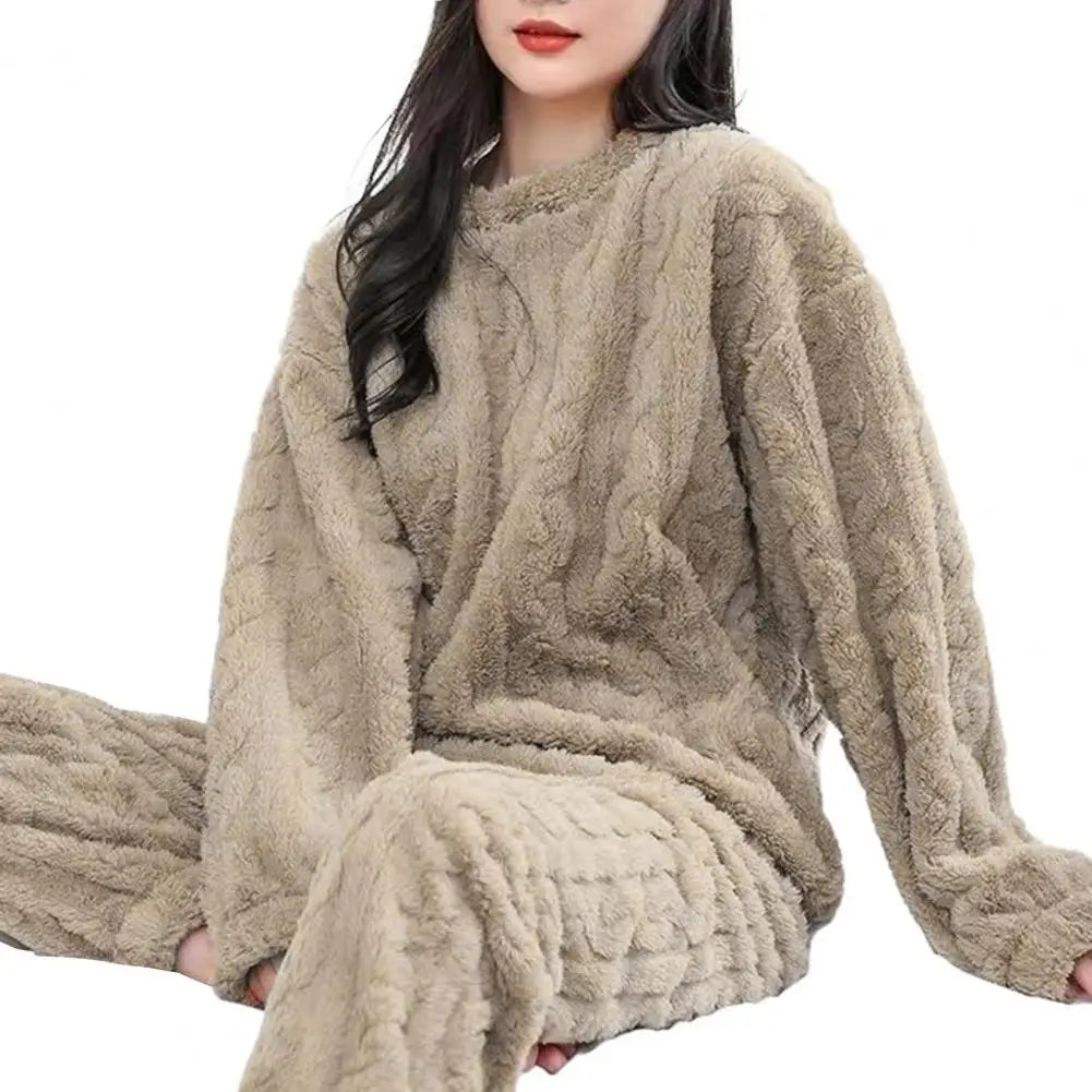 1 Set Winter Women Pajamas Warm Plush 2-Piece Sleepwear Set Stylish Solid Color Elastic High Waist Pullover Pajama Suit