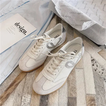 Retro Women Flat Bottom Casual Lightweight Breathable Classic Jogging Sneakers Vulcanize Walking Shoes Female Outdoor Trainers