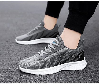 Men's Spring New Casual Running Shoes Sports Tennis Shoes Soft-soled Ultra-light Student Delivery Shoes