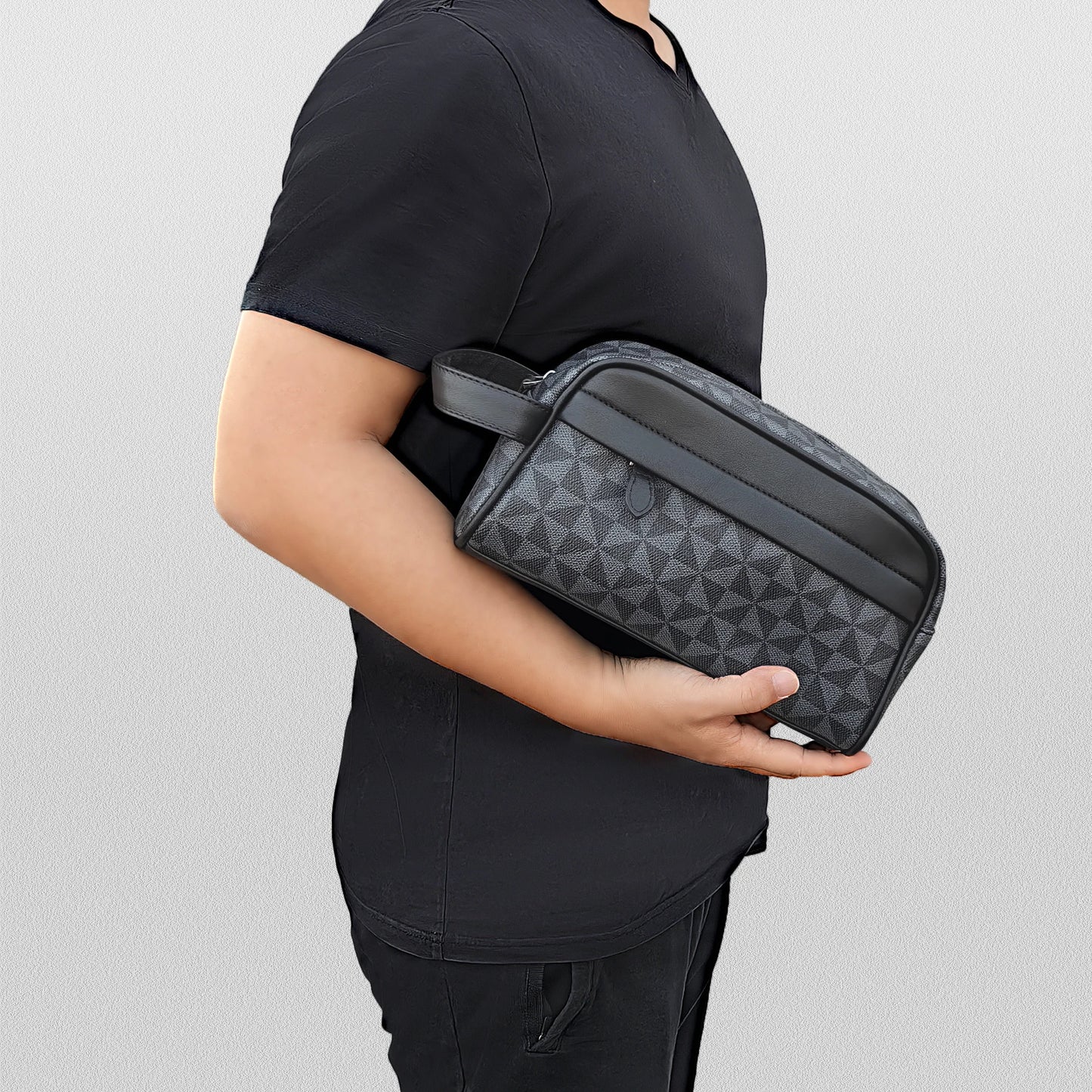 1pc Men's New Fashion Clutch Bag, Large Capacity Casual Wash Bag, PU Simple Vacation Clutch Bag