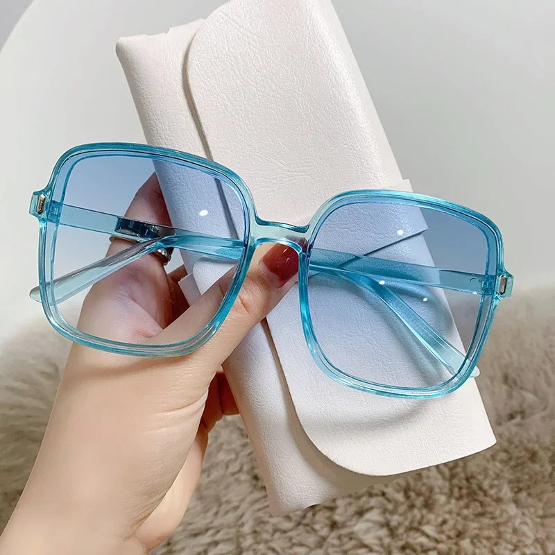 Square Sunglasses Woman Retro Vintage Gradient Sun Glasses Oversized Female Clear Lens Black White Oculos De Sol Glasses Women