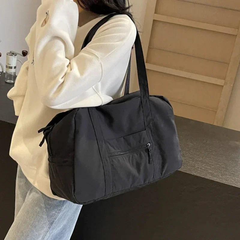 Casual Large Capaci Nylon Cloth Bag Women 2024 New Fashion Commuter Shoulder Bag Short-Distance Travel Bag Fitness Bags