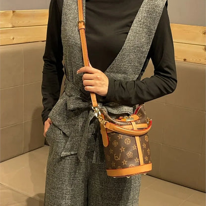 Light luxury brand women's bag bucket bag 2024 new high-end feeling autumn and winter fashion explosive handbag crossbody bag