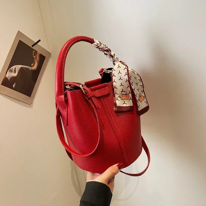 2025 New Women's Bag Fashion Simple Shoulder Bag High Quality Design Handbag PU Commuter Luxury Hot Selling Bolsas Para Mujeres