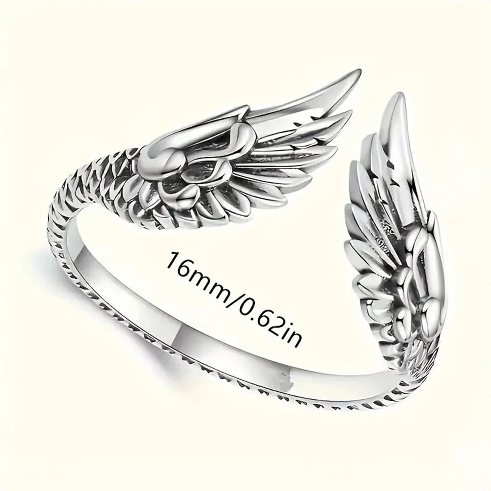 A Fashionable and Creative New Geometric Carved Angel Wings Open Ring