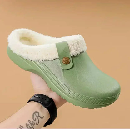 New Indoor Warm Slippers for Women Luxury Garden Shoes Soft Waterproof EVA Plush Slippers Female Clogs Couples Home Cotton Shoes