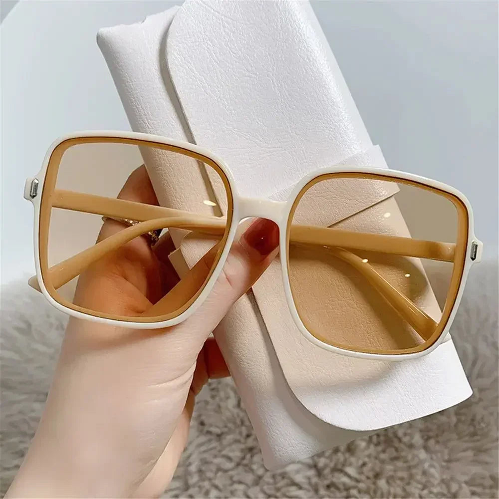 Square Sunglasses Woman Retro Vintage Gradient Sun Glasses Oversized Female Clear Lens Black White Oculos De Sol Glasses Women