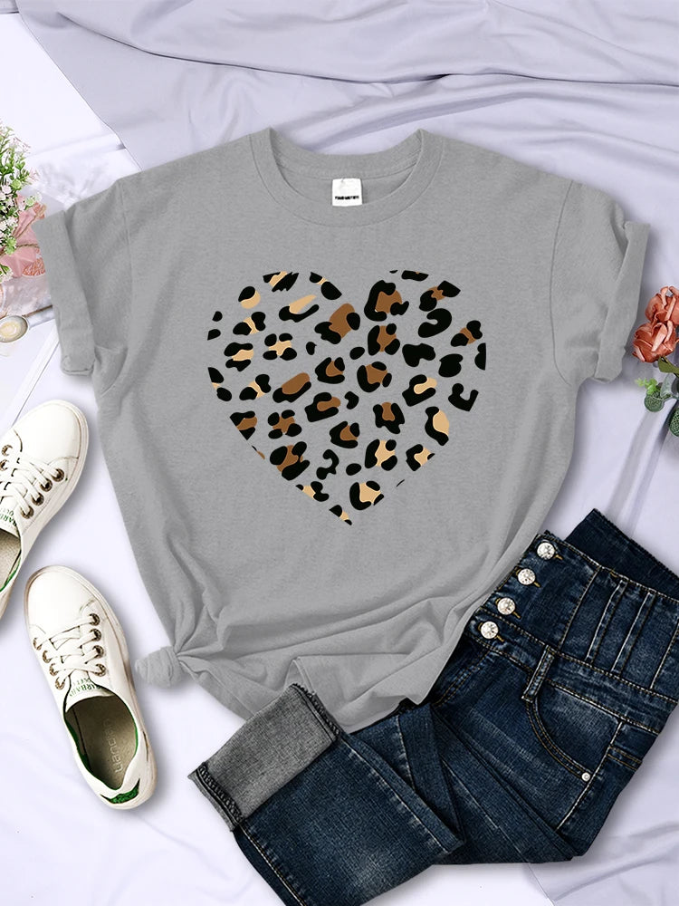 Simple Broken Leopard Heart Women Tshirt Casual Fashion T Shirts Soft Fashion Tee Clothing Harajuku Comfortable Women'S T Shirt