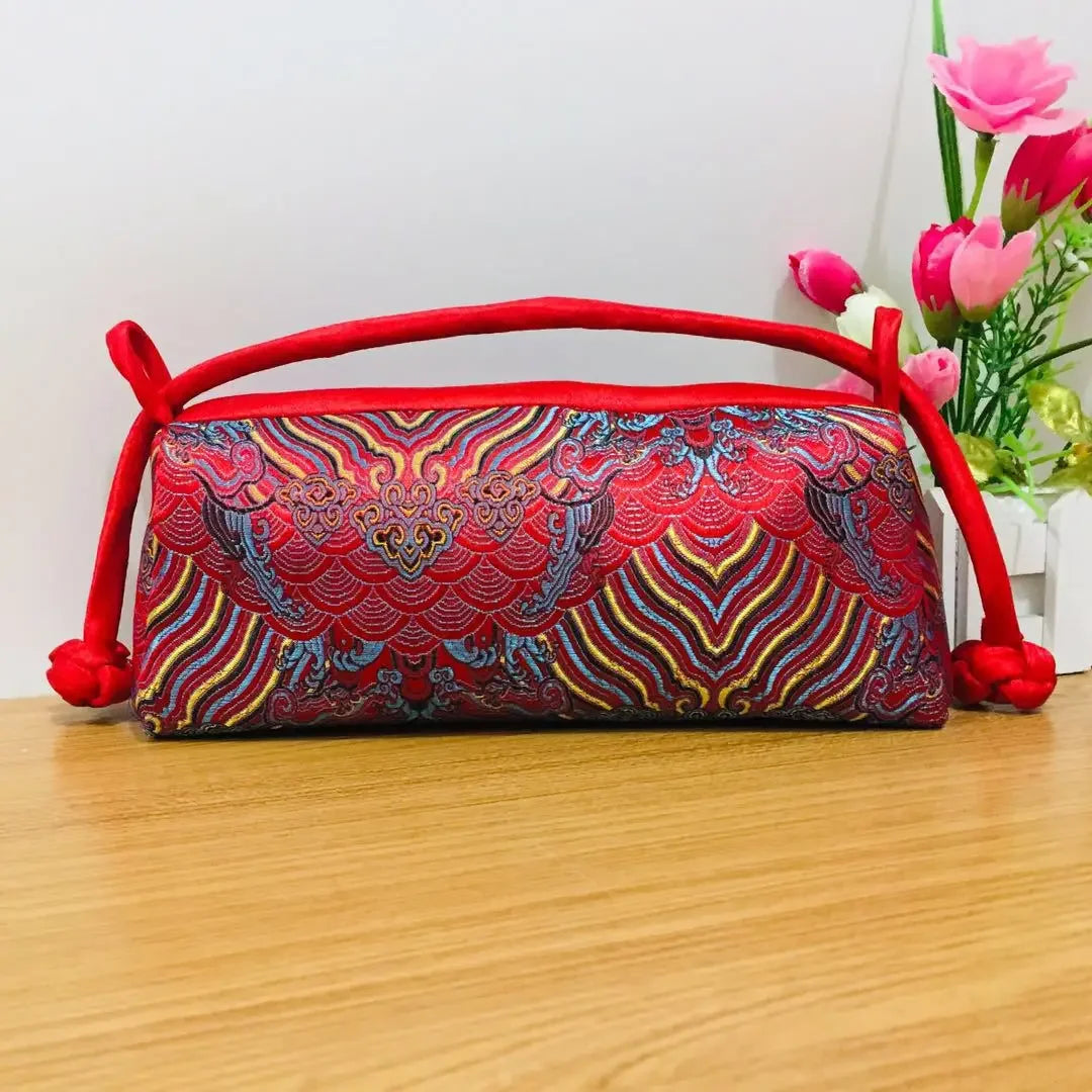 Fashion Luxury Chinese Style Silk Bag Women Handbag Japanese Hand Embroidery Totes Cheongsam Female Cosplay Bags Clutch Purses