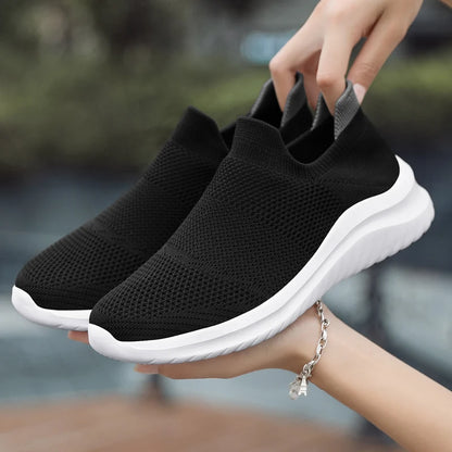 Vulcanized Shoes Women Men Sneakers Slip on Casual Shoes Men Loafers 2024 New Walking Zapatillas Hombre Plus Couple Footwear