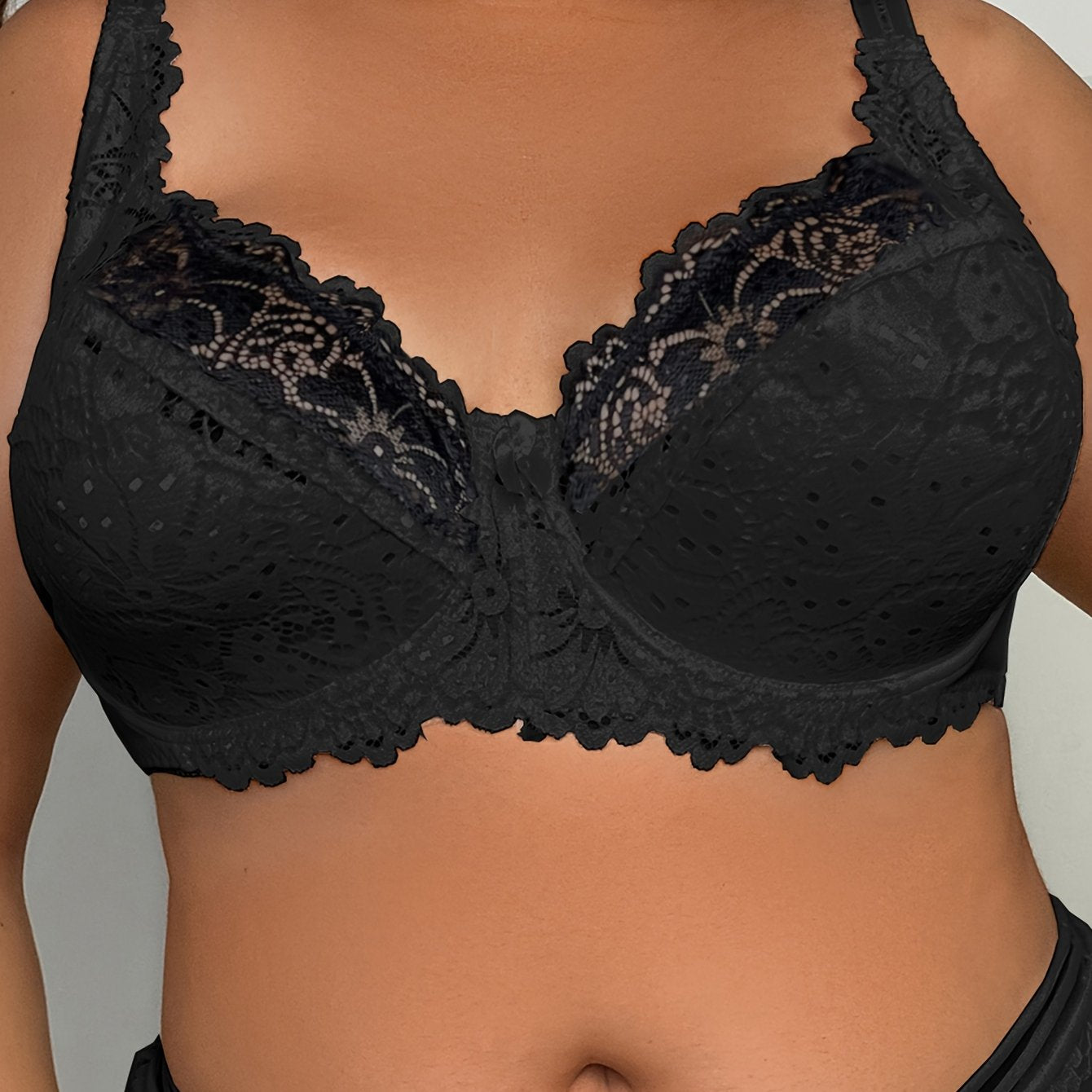 Ultra-Thin Luxe Lift Plus Size Sexy Lace Bra - Comfort E Cups & Underwire Support, Hollow-Out Design