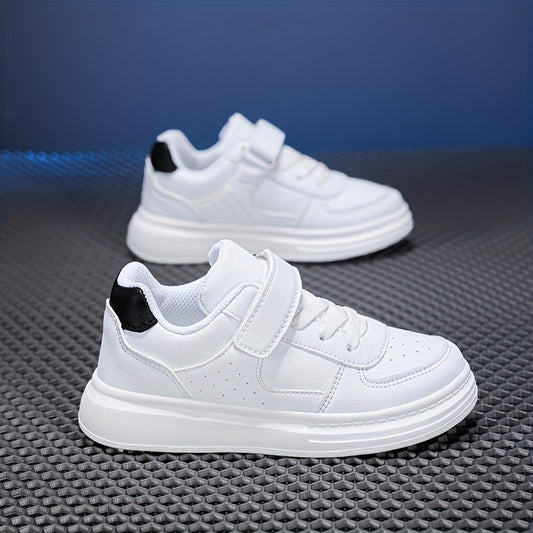 Boys' Casual Sports Shoes, New Summer Outdoor Trendy Styles in Three Colors, Featuring Convenient for School Performances, Available in Black And White for Kids Aged 28-40.